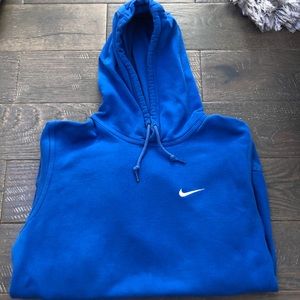 royal blue nike sweatshirt